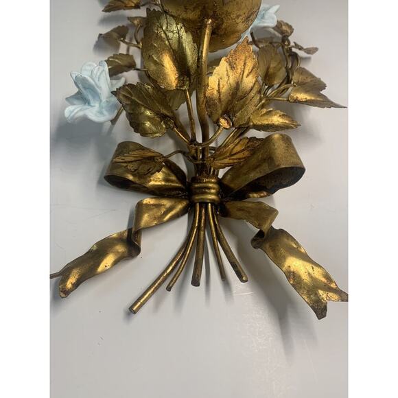 Vintage Hollywood Regency Mid Century Modern Gold Metal Candle Sconce W Flowers - Picture 5 of 9